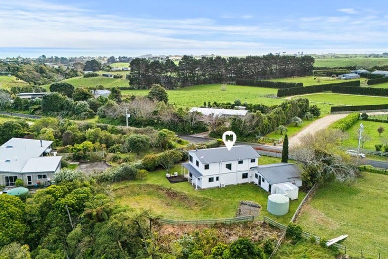 Photo of property in 122 Surrey Hill Road, Kaitake, New Plymouth, 4374