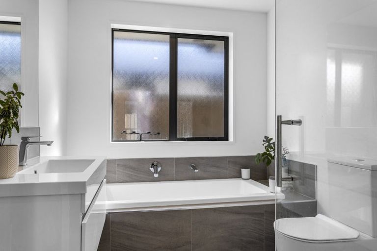 Photo of property in 37 Gossett Lane, Pegasus, 7612