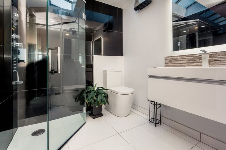 Photo of property in 12 Harry Ell Drive, Cashmere, Christchurch, 8022