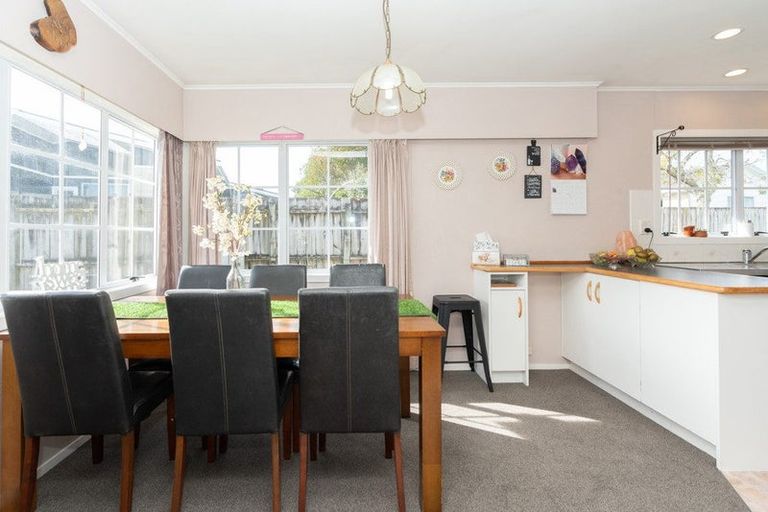 Photo of property in 14 Thode Place, Nawton, Hamilton, 3200