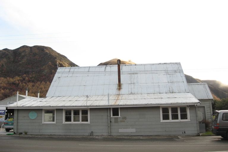 Photo of property in 28 Wiltshire Street, Arrowtown, 9302