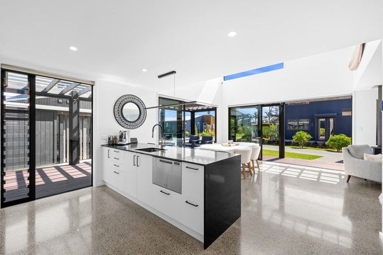 Photo of property in 5 Citrus Place, Mangawhai, 0505