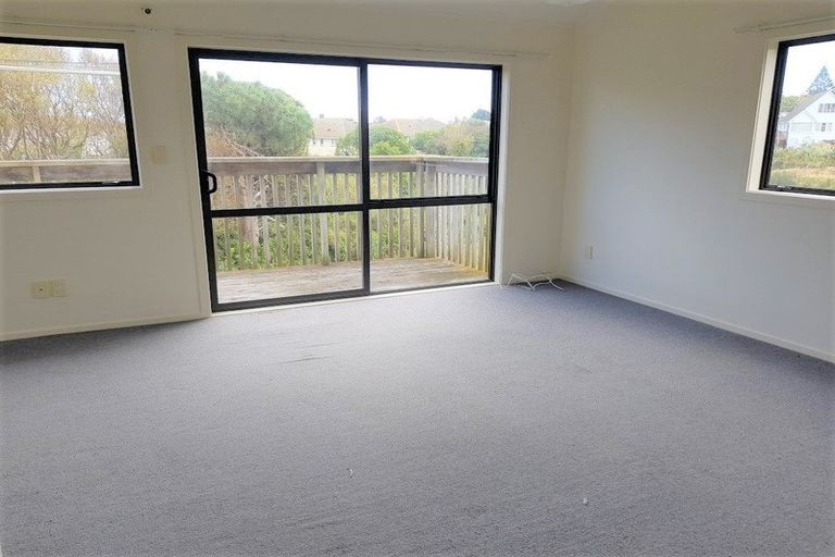 Photo of property in 40 Morere Street, Titahi Bay, Porirua, 5022