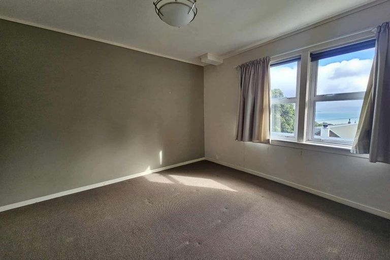 Photo of property in 23 Totara Street, Eastbourne, Lower Hutt, 5013