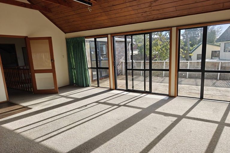 Photo of property in 58 Marywil Crescent, Hillcrest, Auckland, 0627