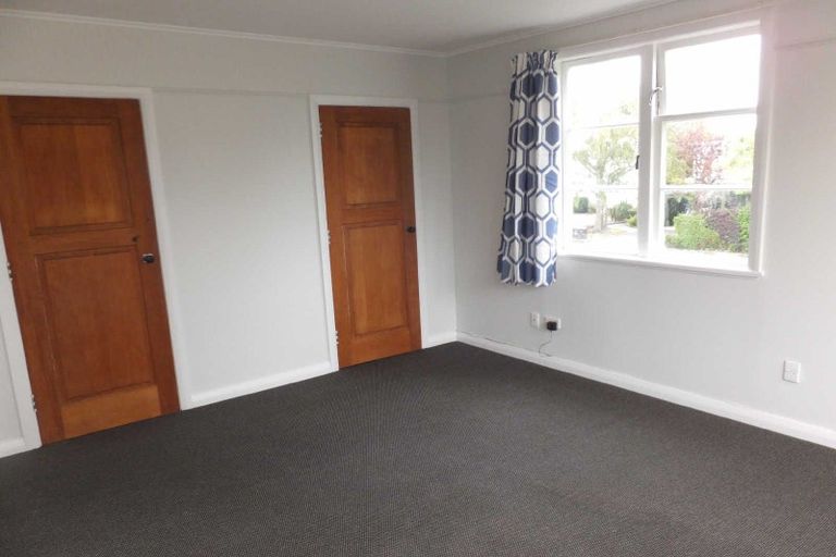 Photo of property in 30 Tika Street, Riccarton, Christchurch, 8041