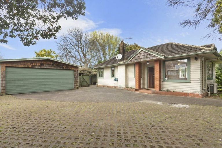 Photo of property in 17 Kervil Avenue, Te Atatu Peninsula, Auckland, 0610