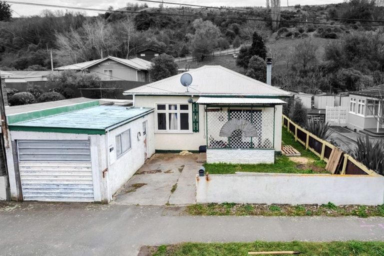 Photo of property in 37 Chelmer Street, Oamaru, 9400
