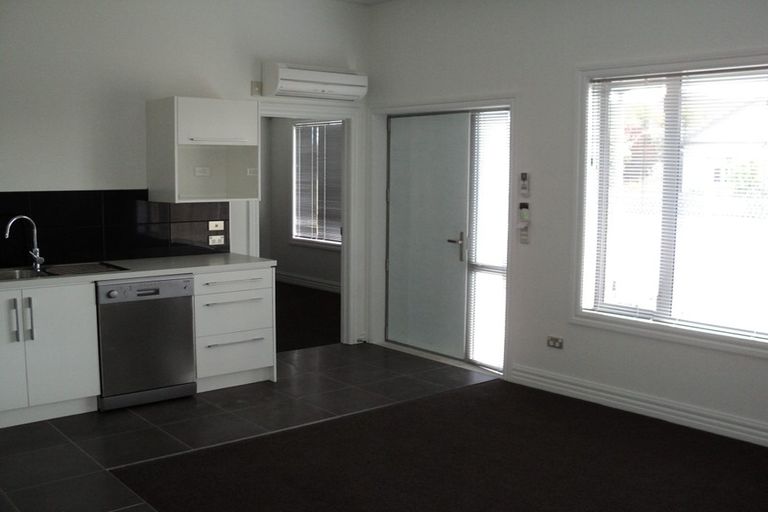 Photo of property in 8 England Street, Phillipstown, Christchurch, 8011