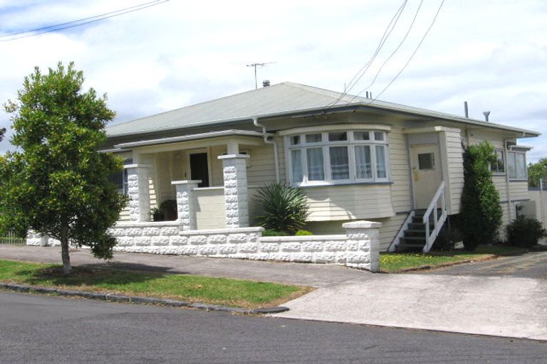 Photo of property in 2c Sefton Avenue, Grey Lynn, Auckland, 1021