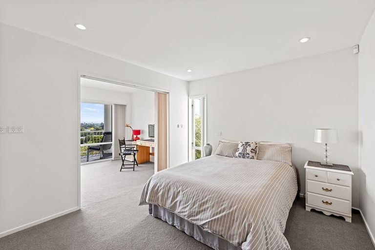 Photo of property in 11 Uldale Place, Westmorland, Christchurch, 8025