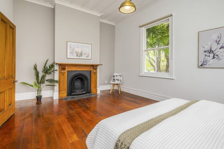 Photo of property in 5 Aitken Terrace, Kingsland, Auckland, 1021