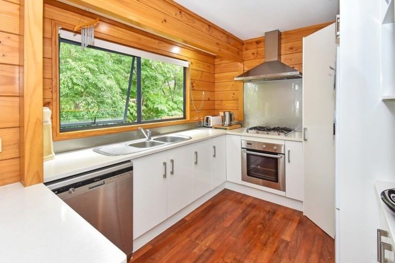 Photo of property in 15 Stevenson Road, Clarks Beach, 2122