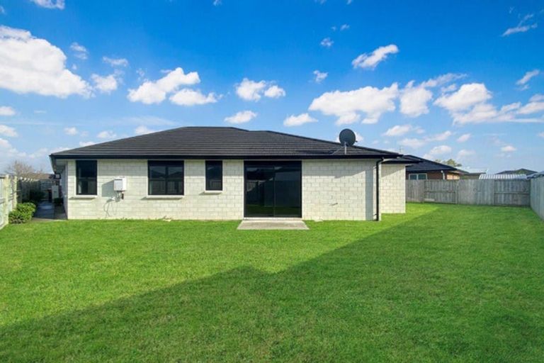 Photo of property in 16 Helen June Avenue, Flagstaff, Hamilton, 3210