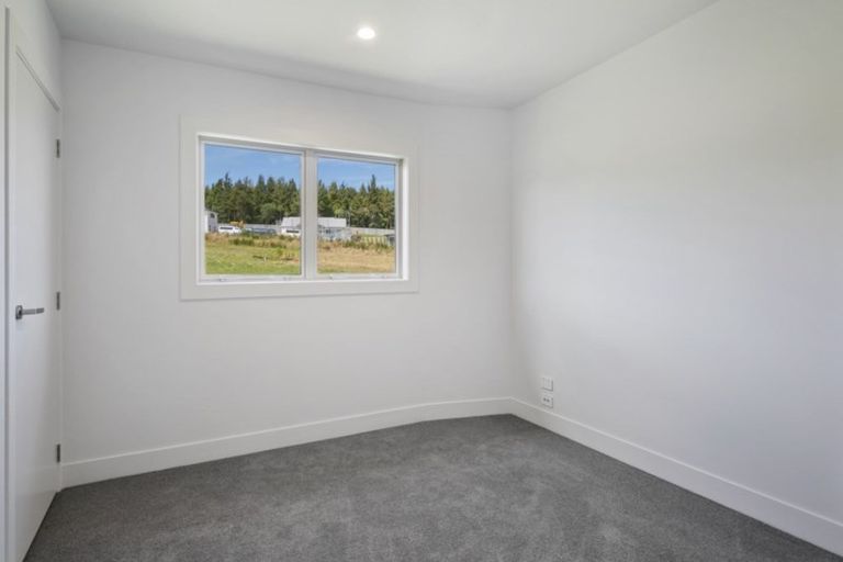 Photo of property in 32 Coprosma Crescent, Waipahihi, Taupo, 3330