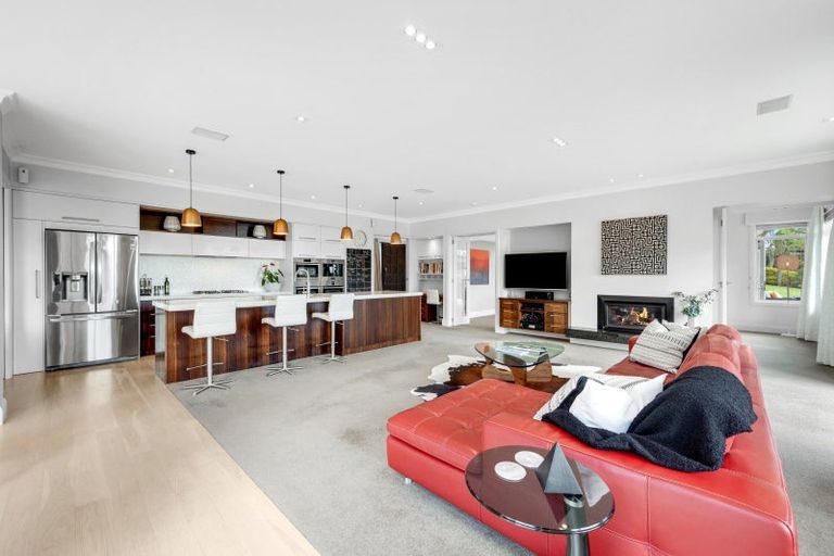 Photo of property in 1 Pearson Road, Whitford, Howick, 2571