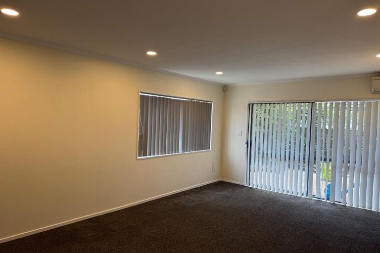 Photo of property in 24a Reeves Road, Pakuranga, Auckland, 2010