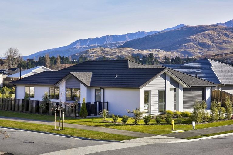 Photo of property in 27 Peterley Road, Lower Shotover, Queenstown, 9304