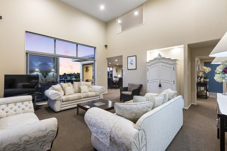 Photo of property in 189 Heta Road, Highlands Park, New Plymouth, 4312