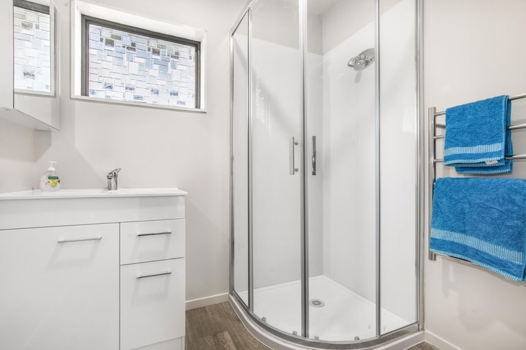 Photo of property in 2/20 Roulston Street, Pukekohe, 2120