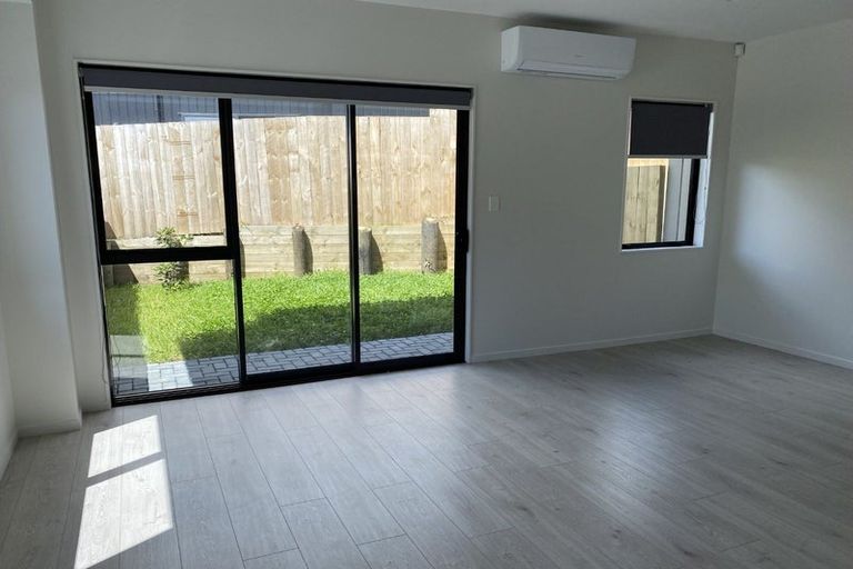 Photo of property in 5/39 Renata Crescent, Te Atatu Peninsula, Auckland, 0610