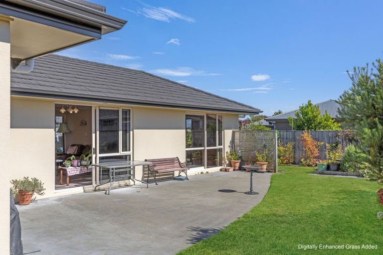Photo of property in 9 Magnolia Rise, Waipahihi, Taupo, 3330