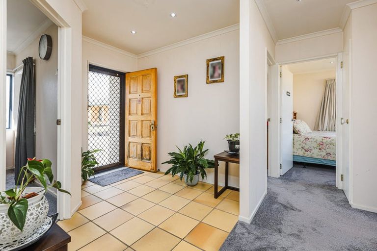 Photo of property in 5 Footwide Place, Weymouth, Auckland, 2103