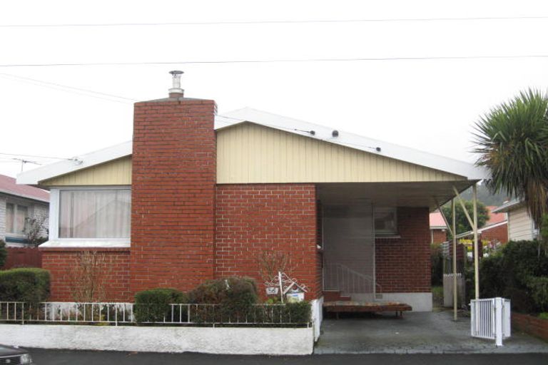 Photo of property in 56 Howe Street, North Dunedin, Dunedin, 9016