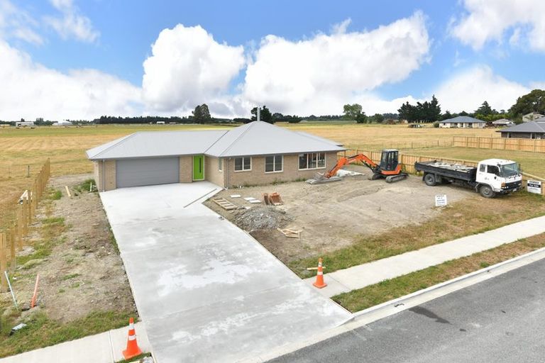 Photo of property in 11 Ruru Place, Oxford, 7430