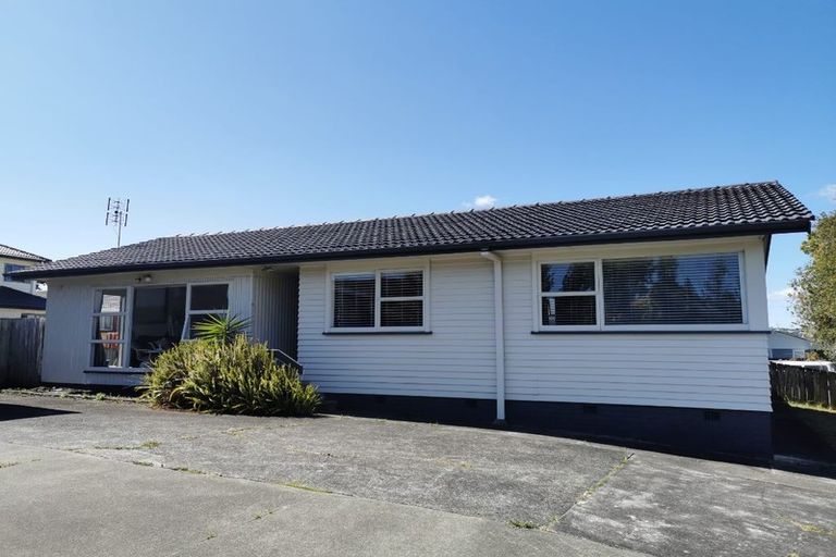Photo of property in 5 Okataina Street, Pakuranga Heights, Auckland, 2010