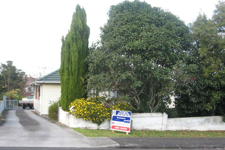 Photo of property in 8 Percival Street, Manurewa, Auckland, 2102