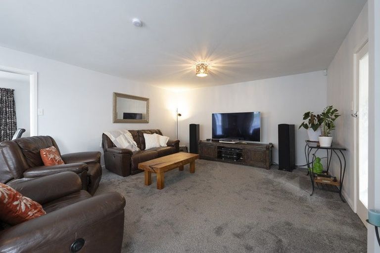 Photo of property in 6 Bentley Street, Russley, Christchurch, 8042