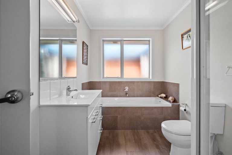 Photo of property in 472 Lees Road, Feilding, 4775