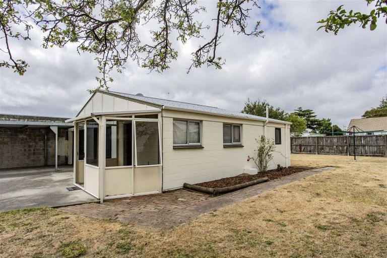 Photo of property in 11 Kaplan Avenue, Islington, Christchurch, 8042