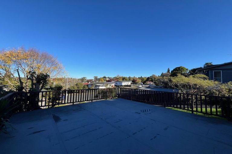 Photo of property in 18 Rothesay Place, Dinsdale, Hamilton, 3204