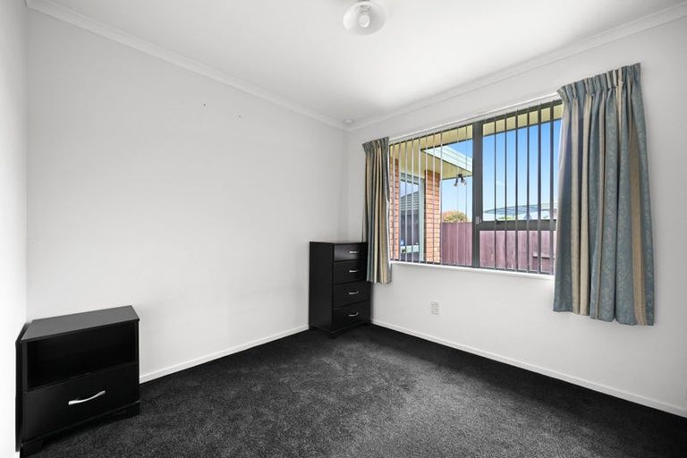 Photo of property in 2 Shannon Place, Nawton, Hamilton, 3200