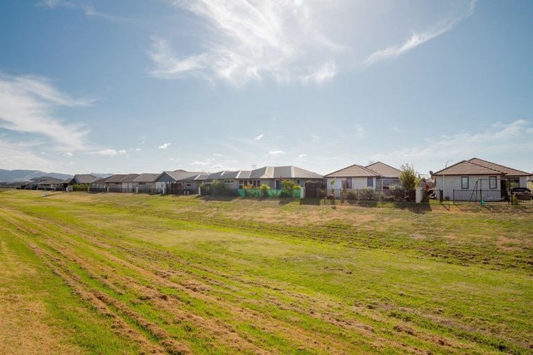 Photo of property in 75 Te Kio Crescent, Papamoa Beach, Papamoa, 3118