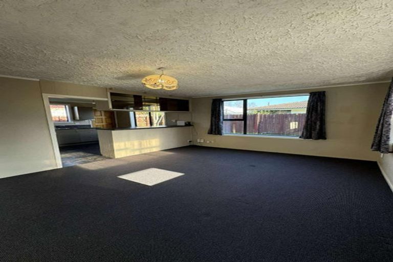 Photo of property in 3/199 Queenspark Drive, Parklands, Christchurch, 8083