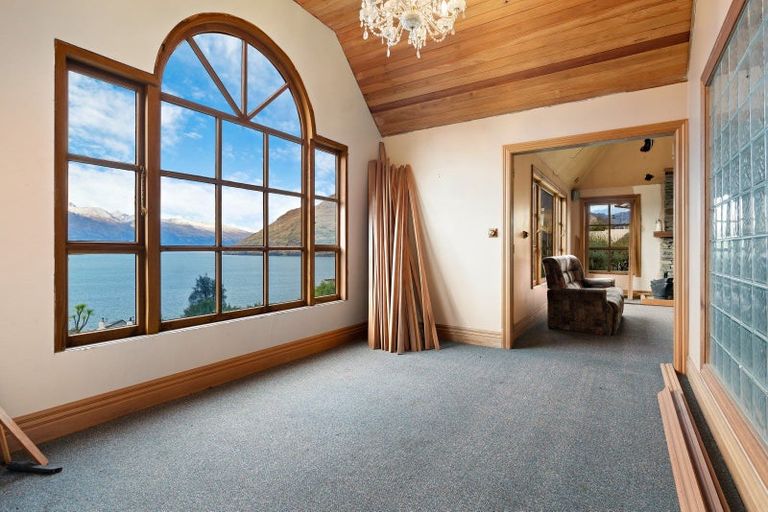 Photo of property in 8 Aspen Grove, Fernhill, Queenstown, 9300