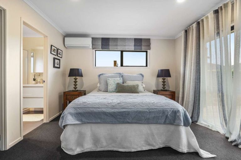 Photo of property in 123 Saint James Drive, Huntington, Hamilton, 3210