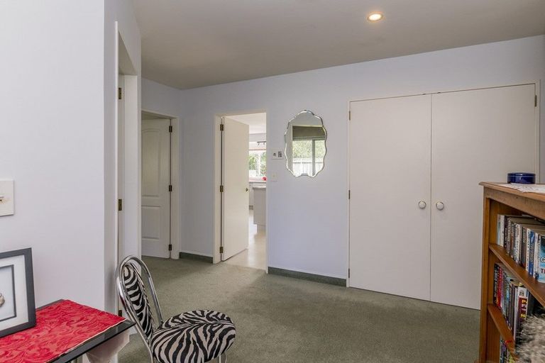 Photo of property in 2 Tainui Street, Raumati Beach, Paraparaumu, 5032