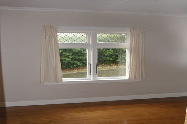 Photo of property in 24 Imperial Terrace, Melrose, Wellington, 6022