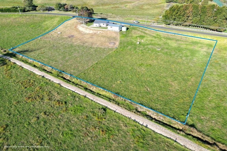 Photo of property in 92 Ohinepanea Road, Pukehina, Te Puke, 3186