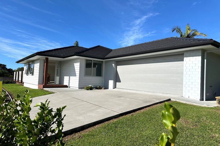 Photo of property in 20 Spinnaker Point, Haruru, 0204