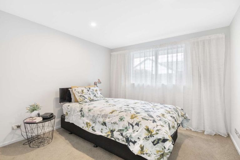 Photo of property in 5 Whitau Place, Marshland, Christchurch, 8083