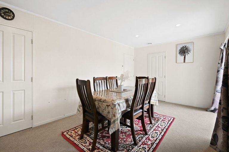 Photo of property in 34 Macmurdo Avenue, Glenview, Hamilton, 3206