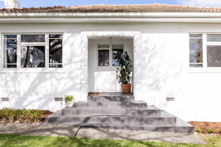 Photo of property in 12 Chambers Street, Havelock North, 4130