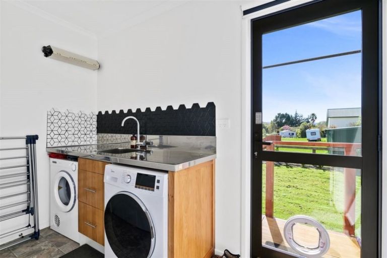 Photo of property in 10 Fryer Road, Hamurana, 3097
