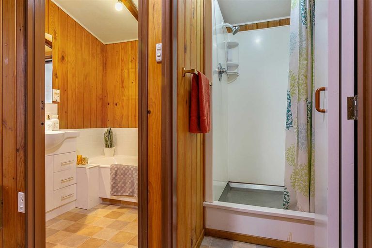 Photo of property in 66 Shakespeare Street, Leamington, Cambridge, 3432