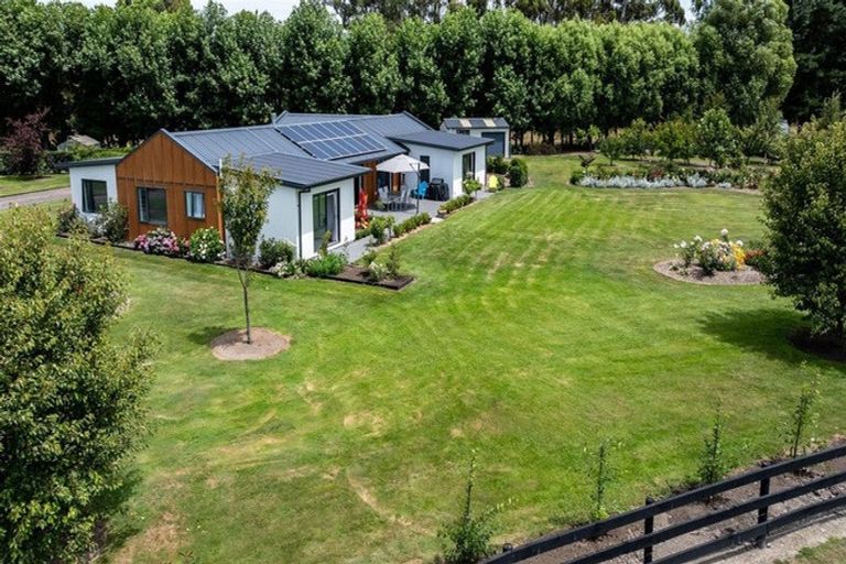 Photo of property in 6 Hallfield Drive, Ohoka, Kaiapoi, 7692
